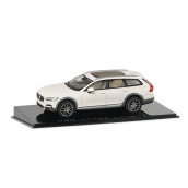 V90CC Modeliukas baltos spalvos 1:43